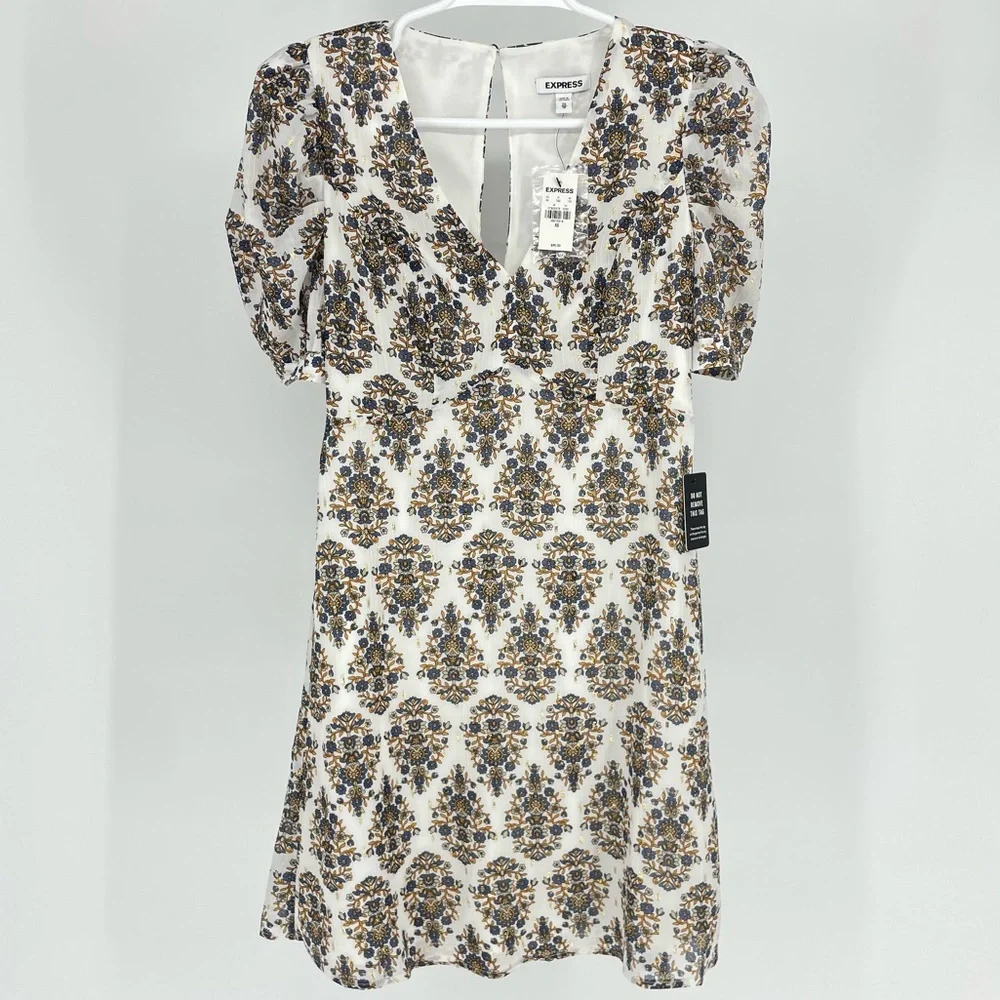 EXPRESS NWT PAISLEY PUFF SLEEVE FIT AND FLARE DRESS WHITE GOLD BLUE XS - Picture 2 of 9